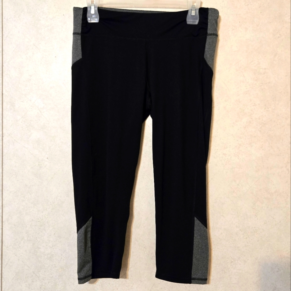 🌞SZ L ATHLETIC CAPRIS